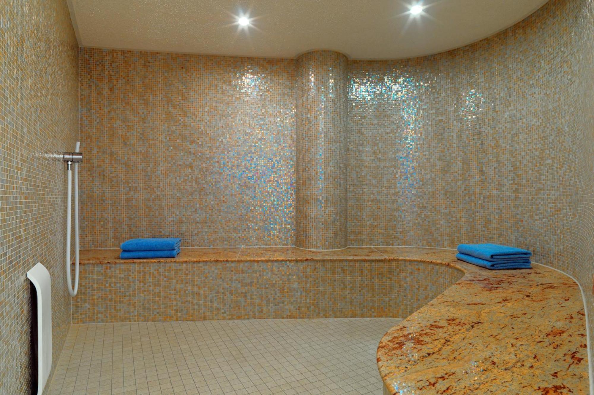 Sheraton Carlton Nuernberg Екстер'єр фото A hammam