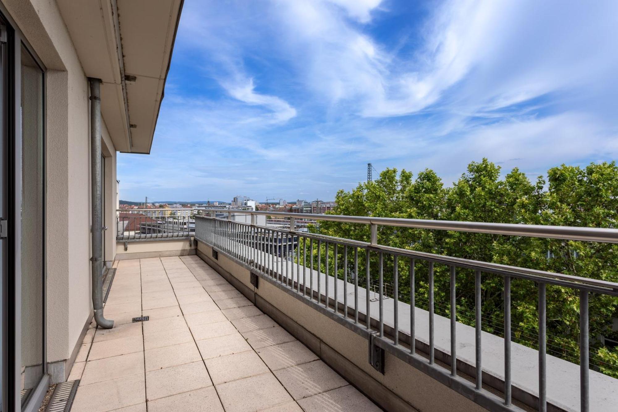 Sheraton Carlton Nuernberg Екстер'єр фото A balcony